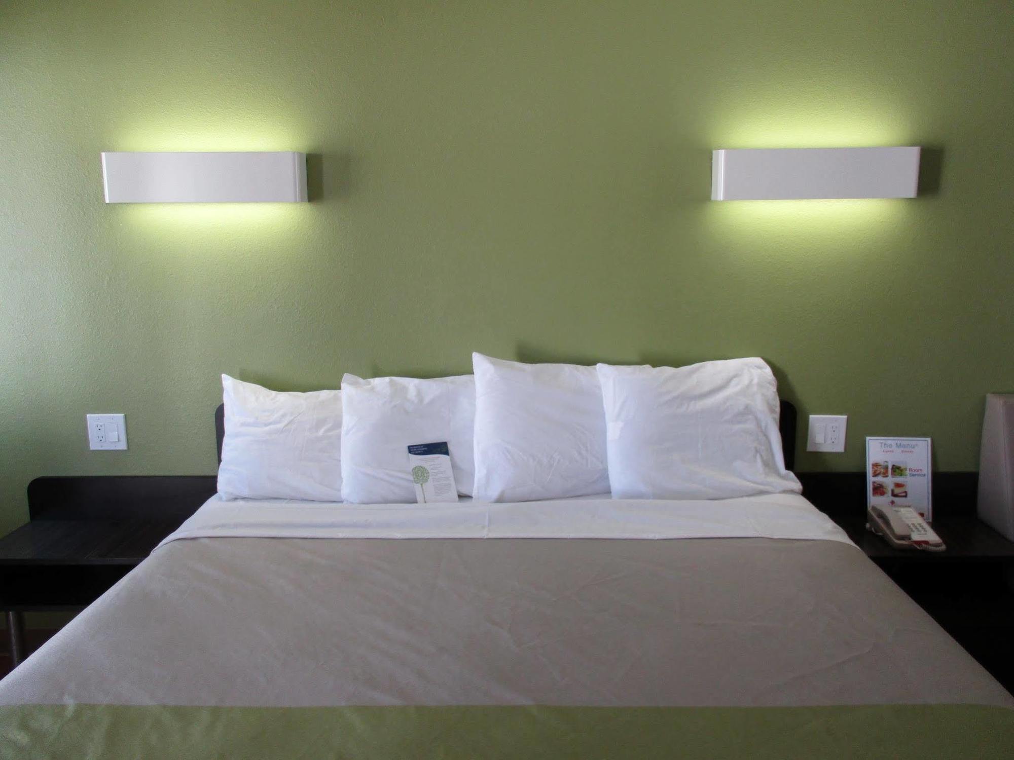 Motel 6-Canoga Park, Ca Лос-Анджелес Экстерьер фото