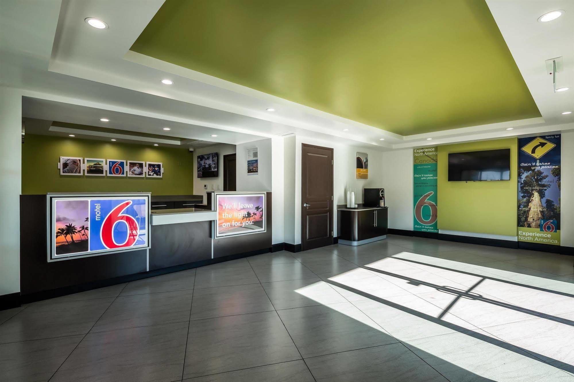 Motel 6-Canoga Park, Ca Лос-Анджелес Экстерьер фото