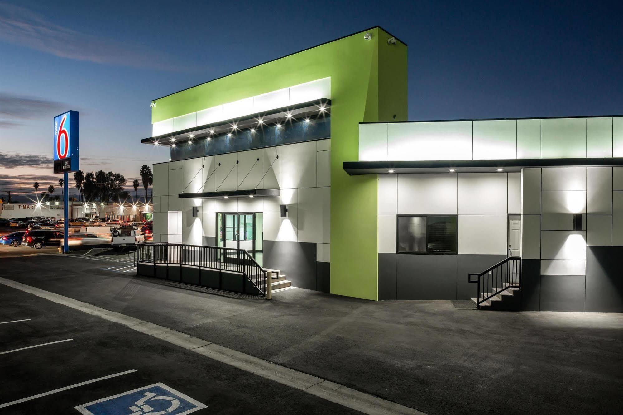 Motel 6-Canoga Park, Ca Лос-Анджелес Экстерьер фото